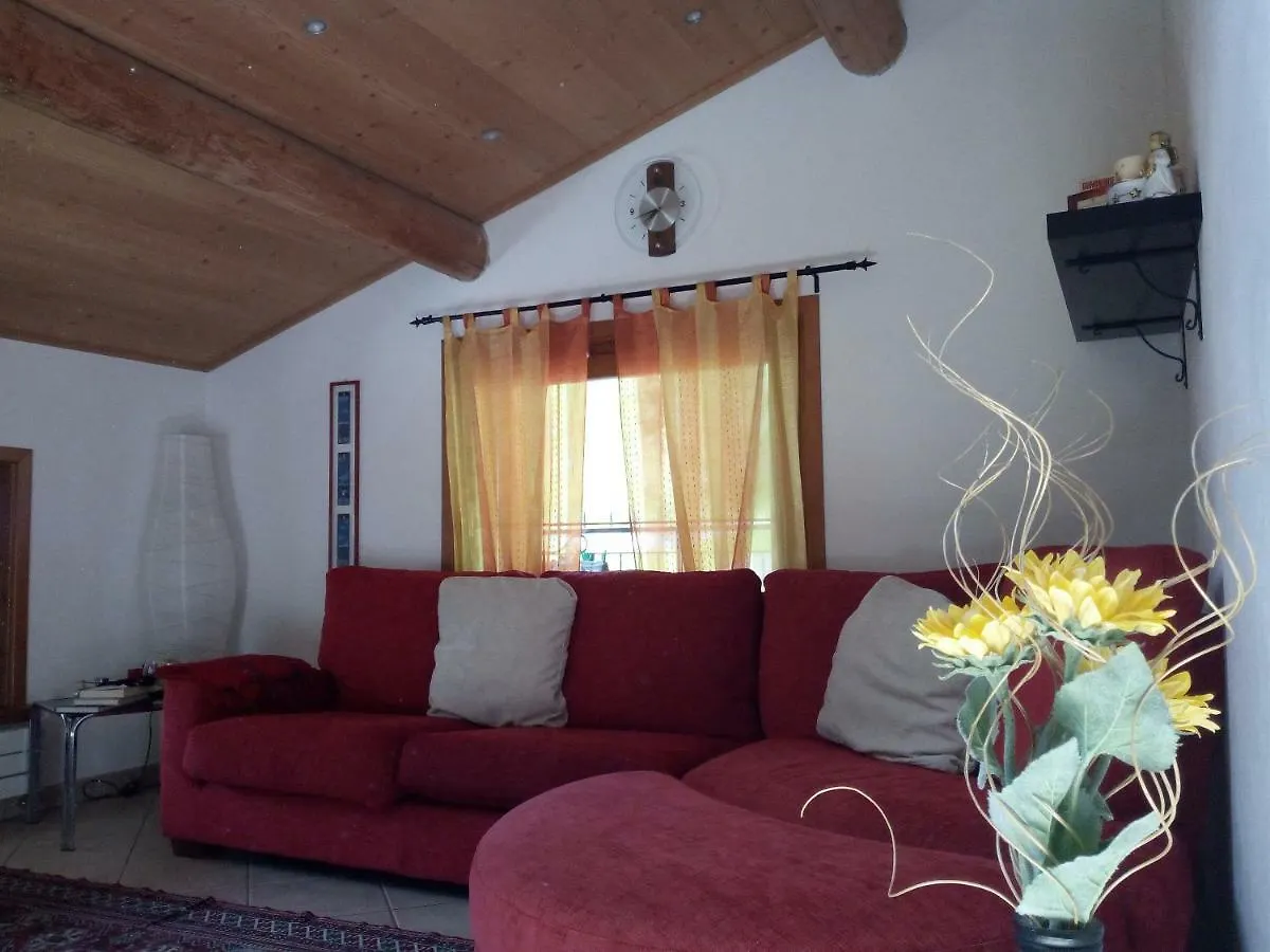 Apartamento Red House Isolaccia Italia
