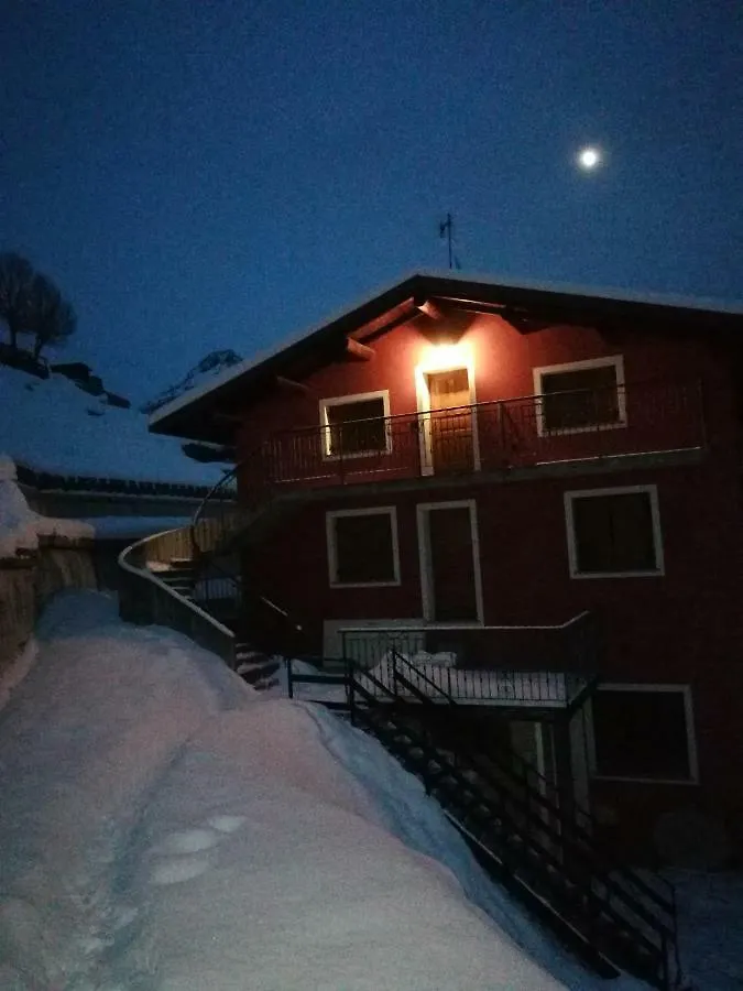 Apartamento Red House Isolaccia