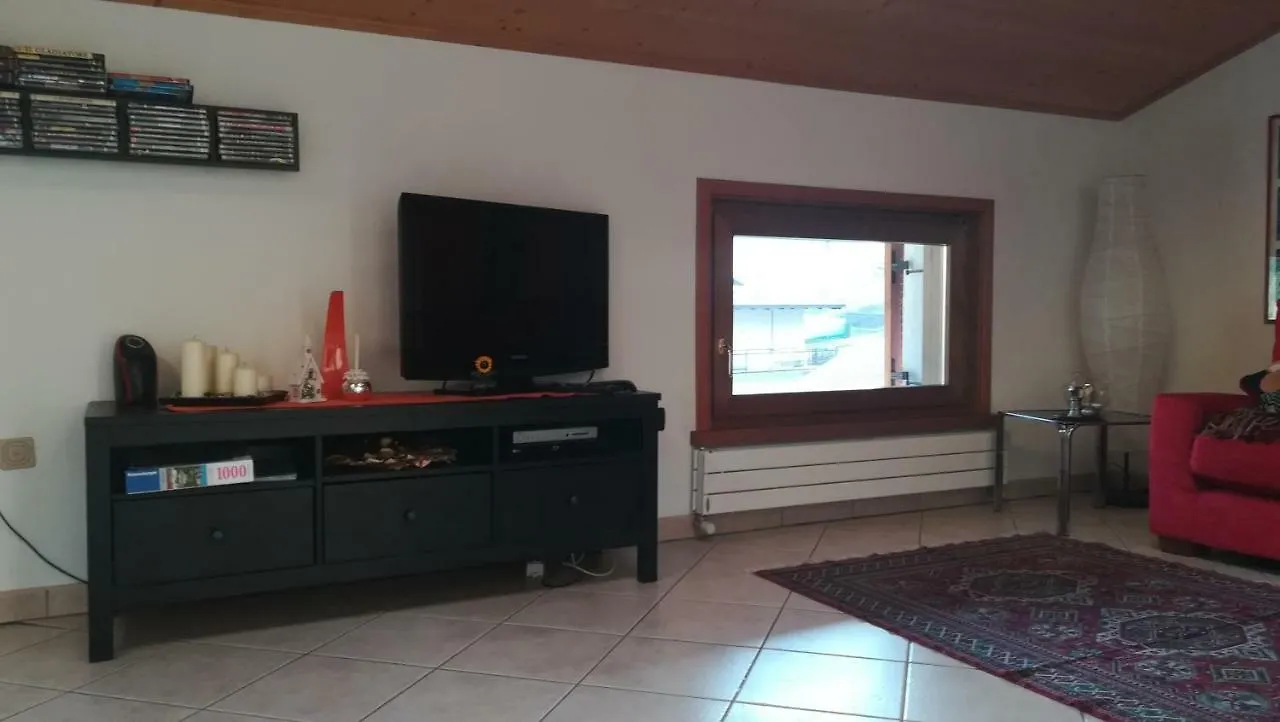 Apartamento Red House Isolaccia
